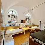 Schloss Hollenburg Aparte Villa *