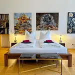 Villa Schloss Hollenburg Aparte *