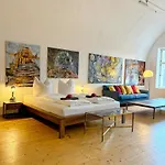 Villa Schloss Hollenburg Aparte