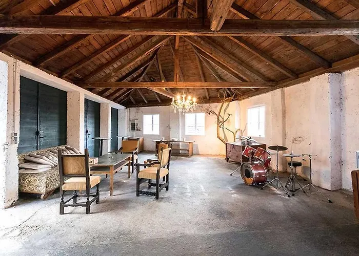 Villa Schloss Hollenburg Aparte