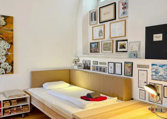 Schloss Hollenburg Aparte Villa *