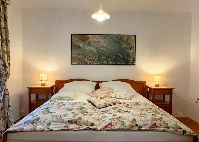 Schloss Hollenburg Aparte Villa *